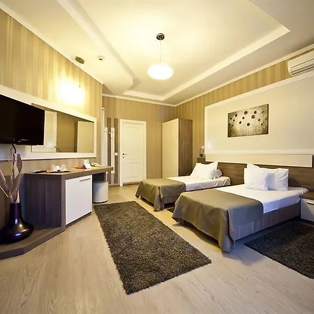 Hotel Confort Kluž