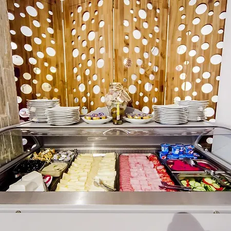Hotel Confort 3*