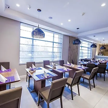 Confort Hotel