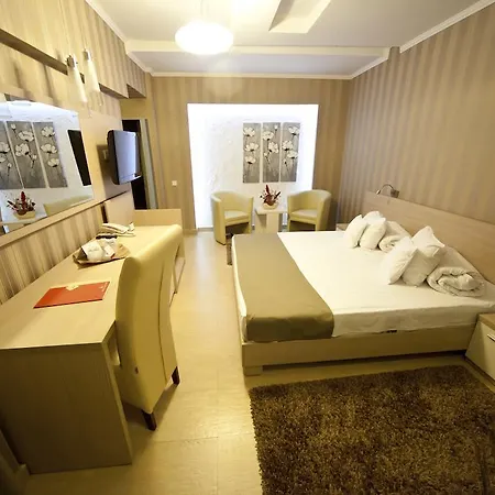 Hotel Confort 3*